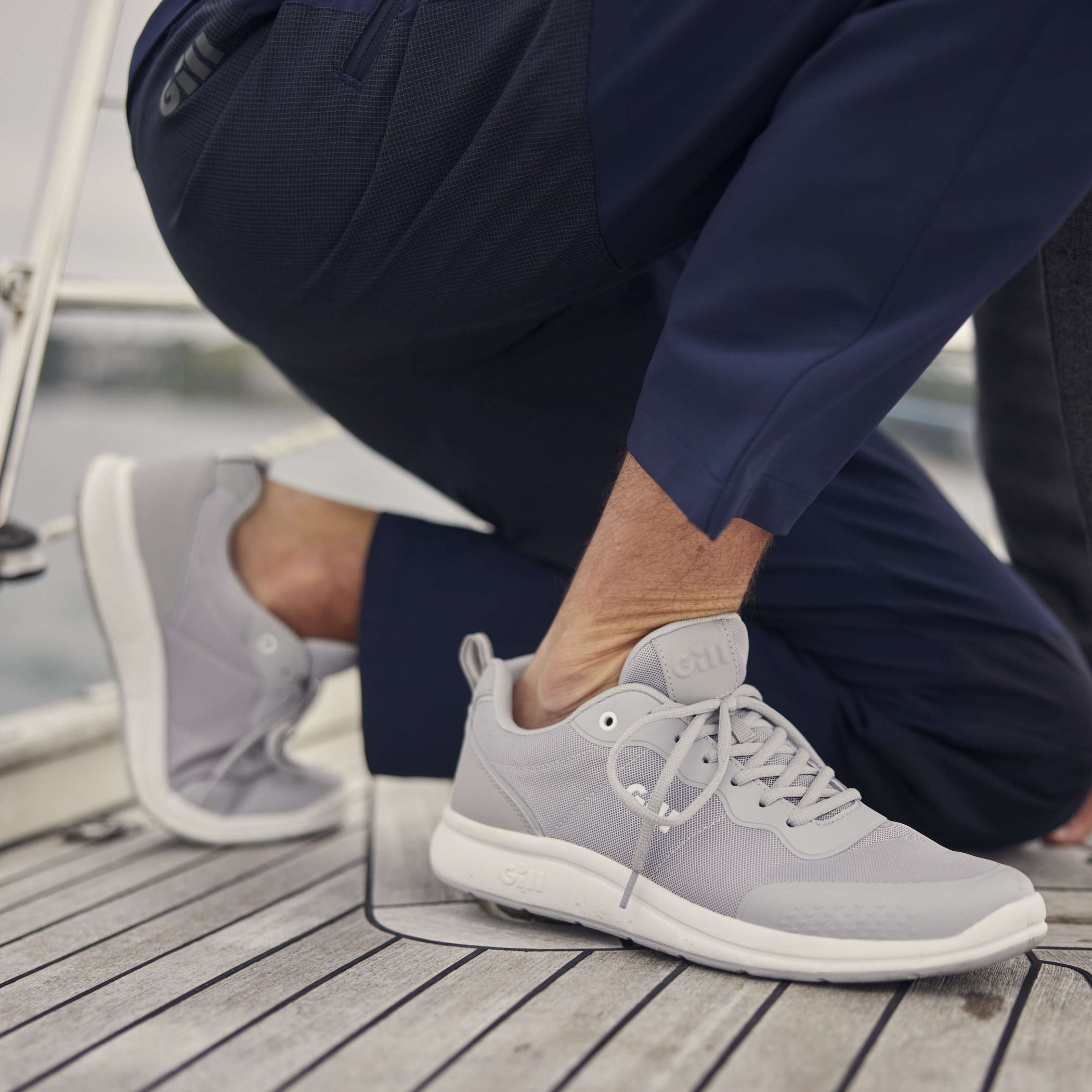 Pursuit Outdoor Trainers - Medium Gray