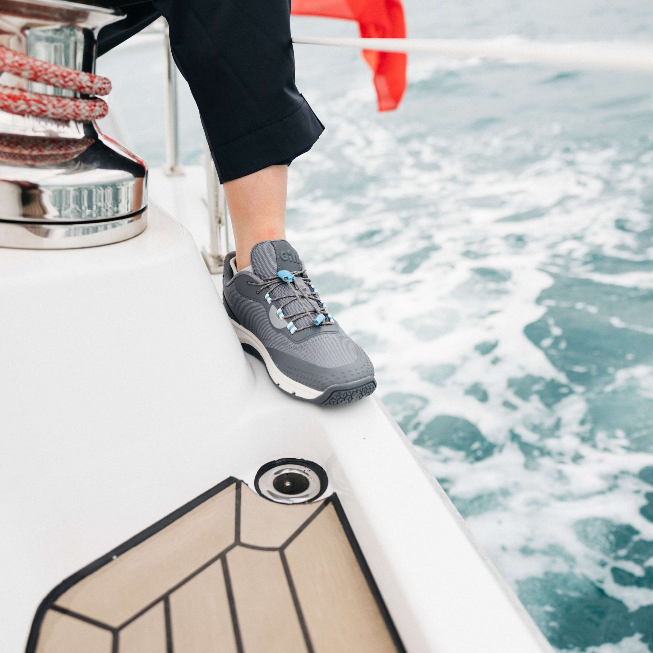 Verso Race Trainers - Medium Gray
